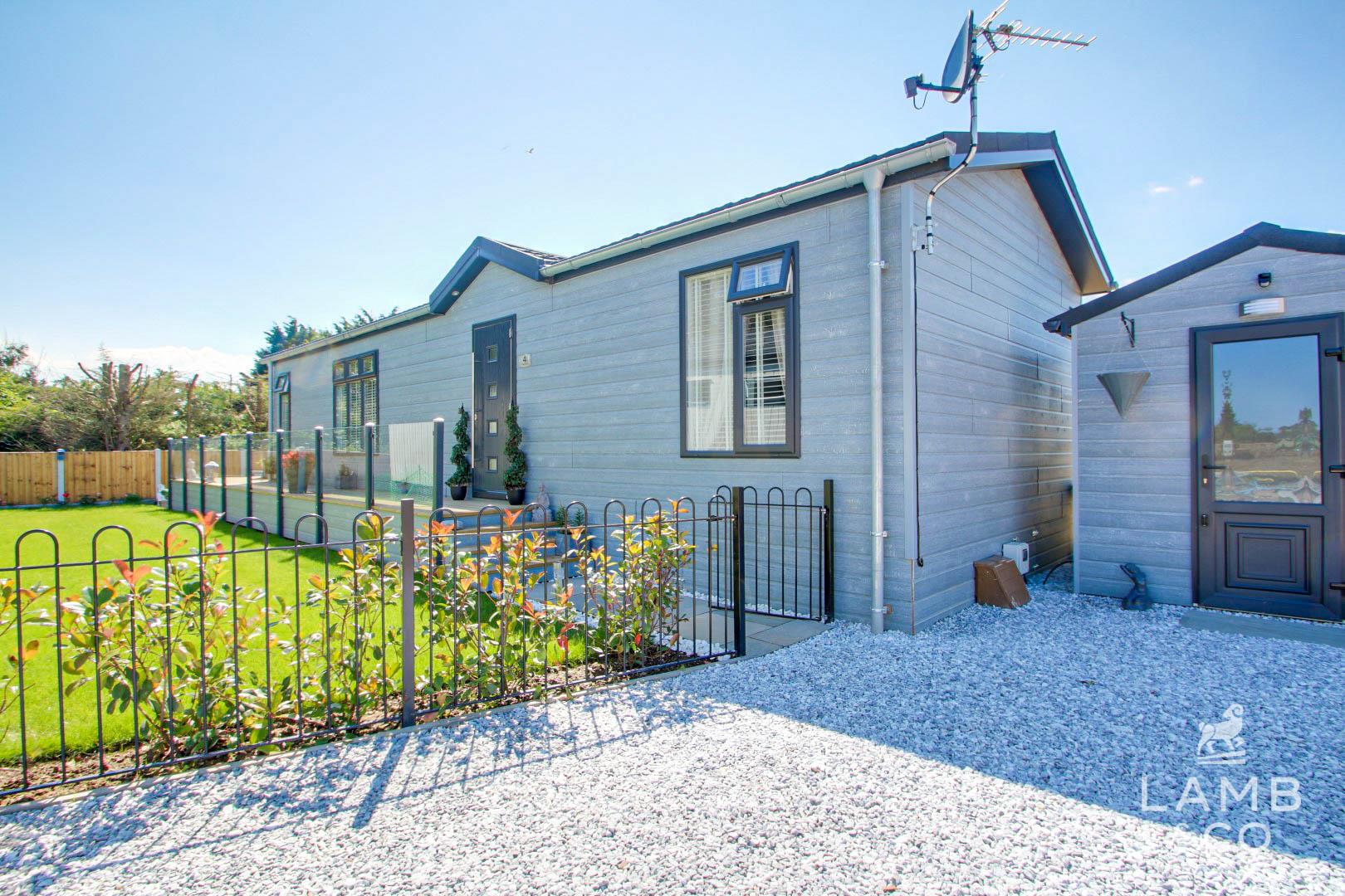 Country & Village Homes Lamb & Co Property